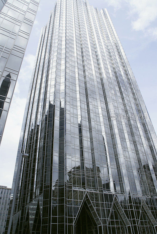 玻璃的摩天大楼