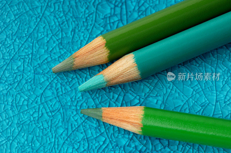 绿颜色的铅笔