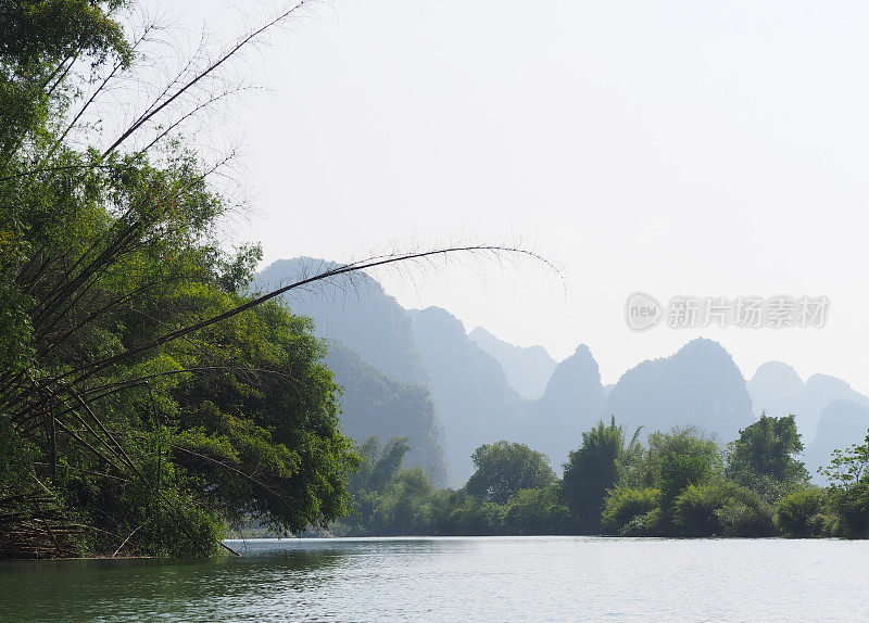 遇龙河。