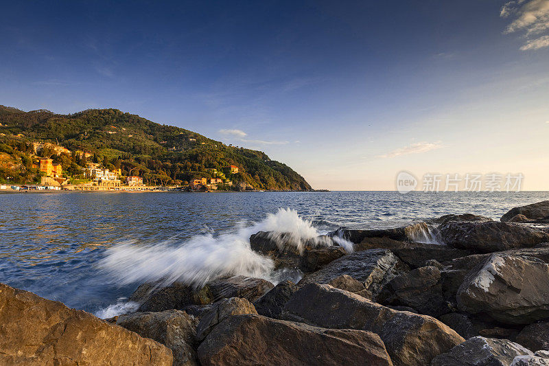 莱万托郁郁寡欢的海景