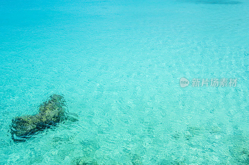 库拉索岛，肯帕格兰迪海滩的绿松石水