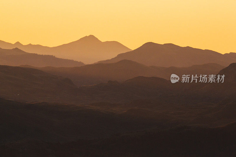 鸟瞰山景