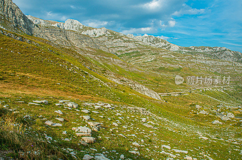 杜尔米托国家公园位于黑山西北部宽阔的山区
