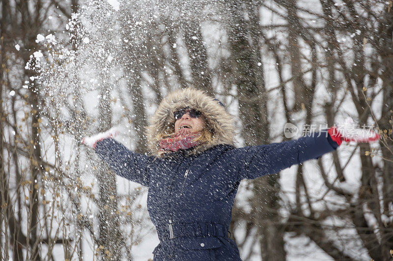 欣喜于第一场雪