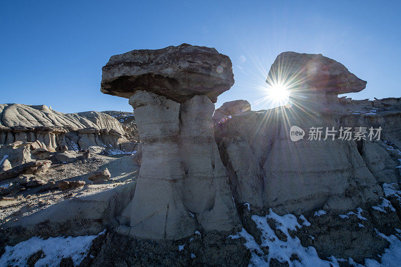 在Ah-Shi-Sle-Pah的岩层