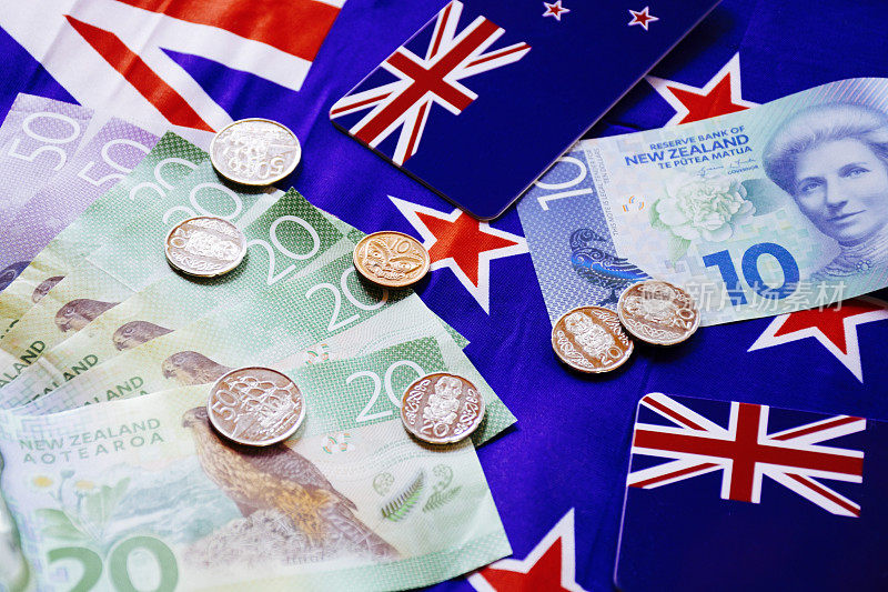 新西兰货币(NZD);带国旗的美元和硬币