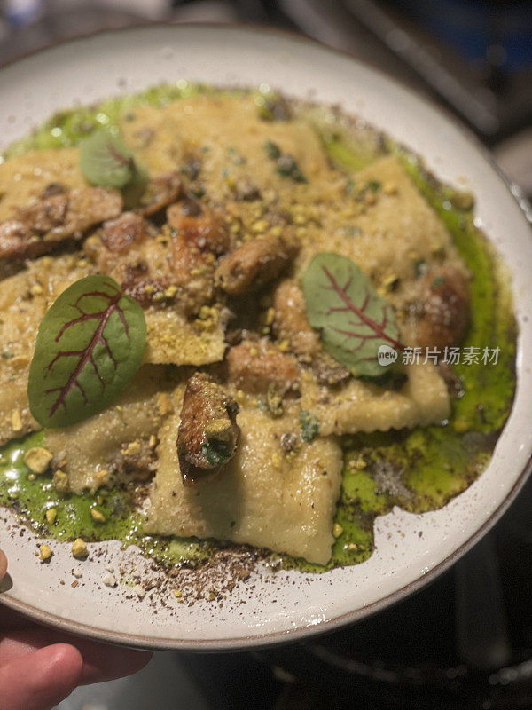 蘑菇馅馄饨。意大利美食