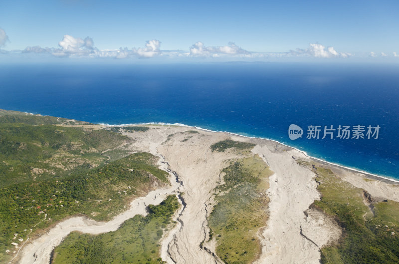 在蒙特塞拉特的Soufriere山火山，火山灰流动