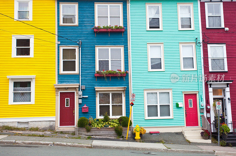 纽芬兰圣约翰Jellybean区五颜六色的房子