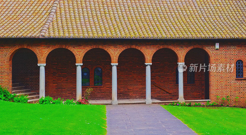 修道院教堂里的修道院