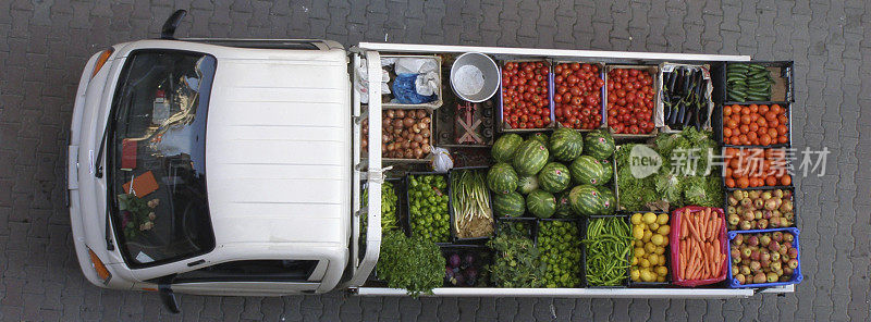 卡车的蔬菜。