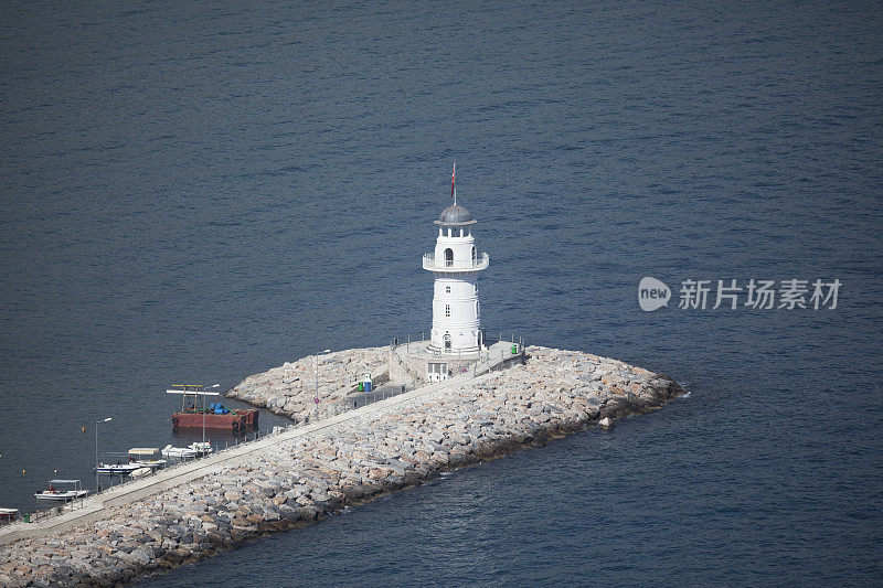 土耳其安塔利亚Alanya港的灯塔高角度视图