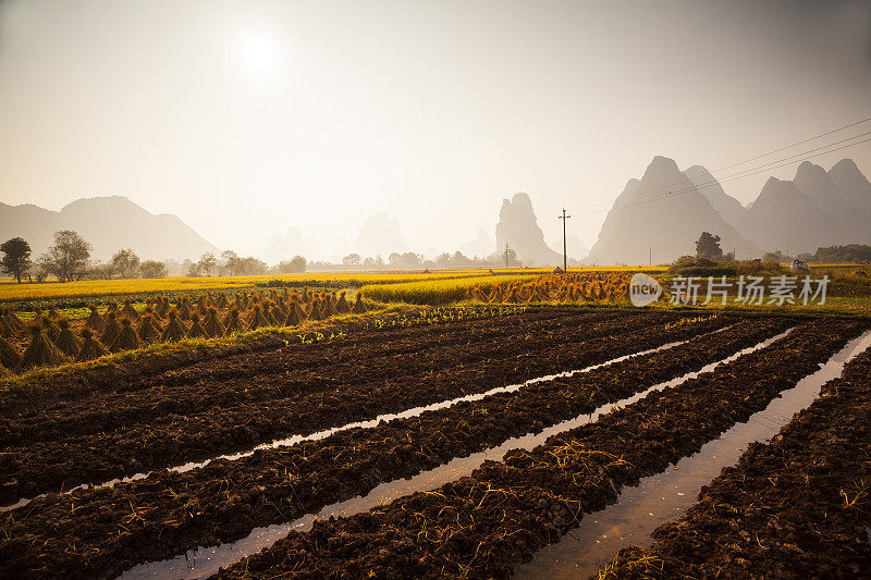 早上的桂林山