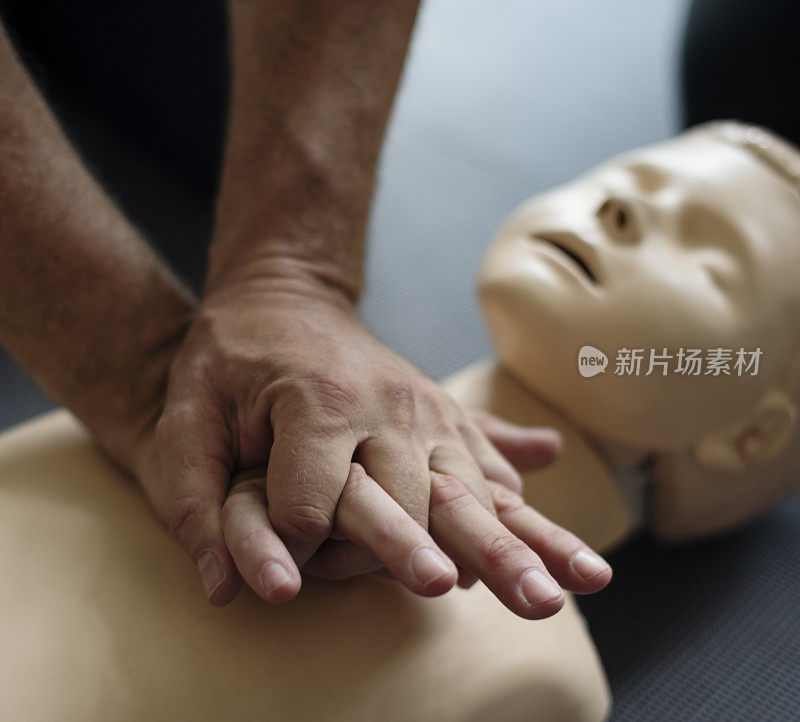 CPR急救培训概念