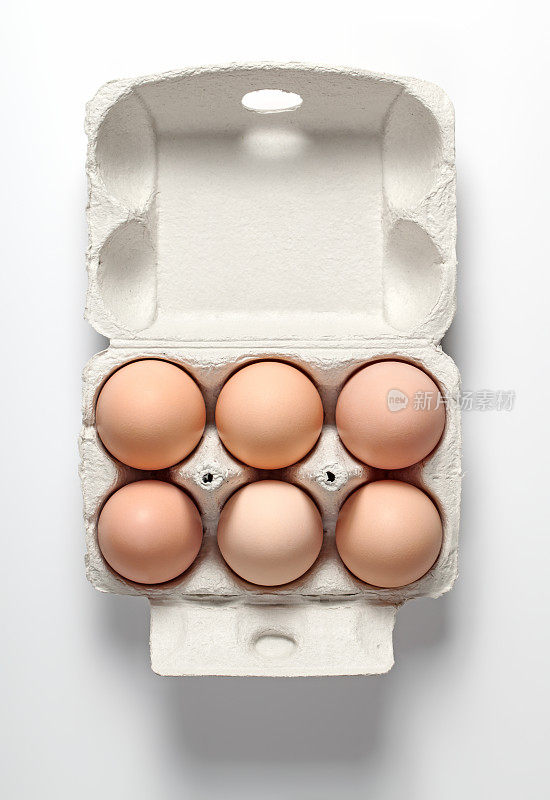 容器内的鸡蛋