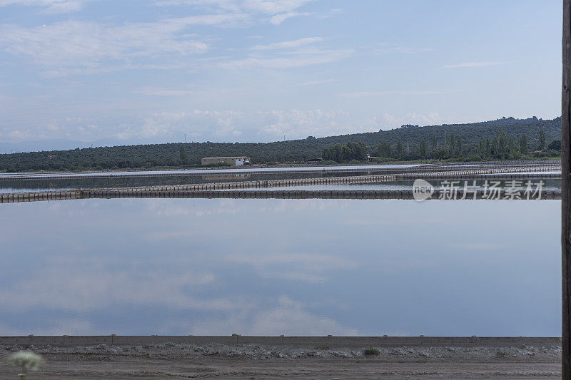 天然海盐生产池水阿瓦利克巴利克西尔火鸡