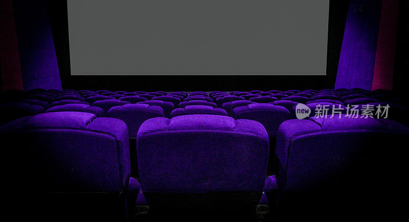 空电影电影院，没有人，紫颜色