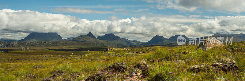 Assynt山的全景，苏格兰