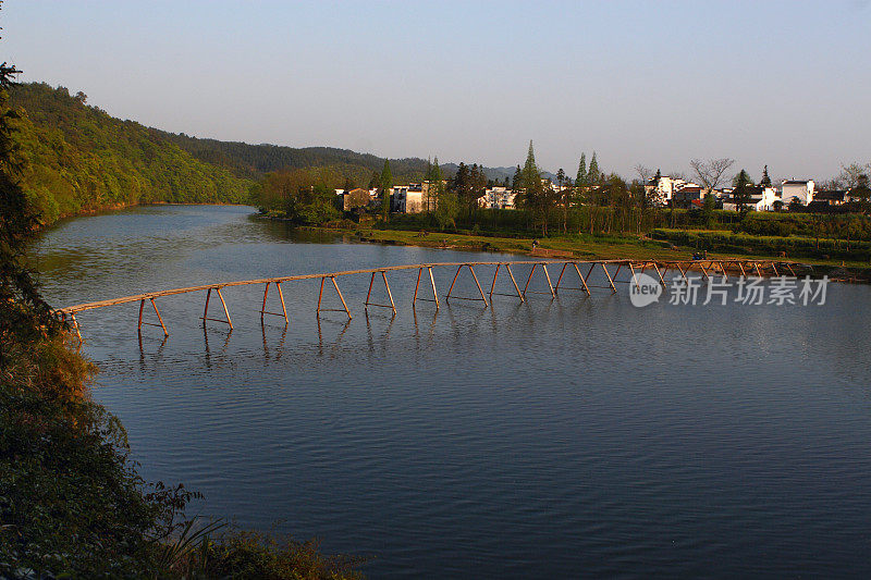 中国江西省婺源市河上的桥