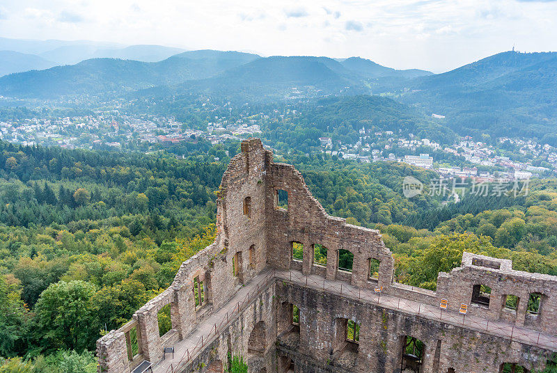 德国巴登-巴登古城堡遗址(古城堡)