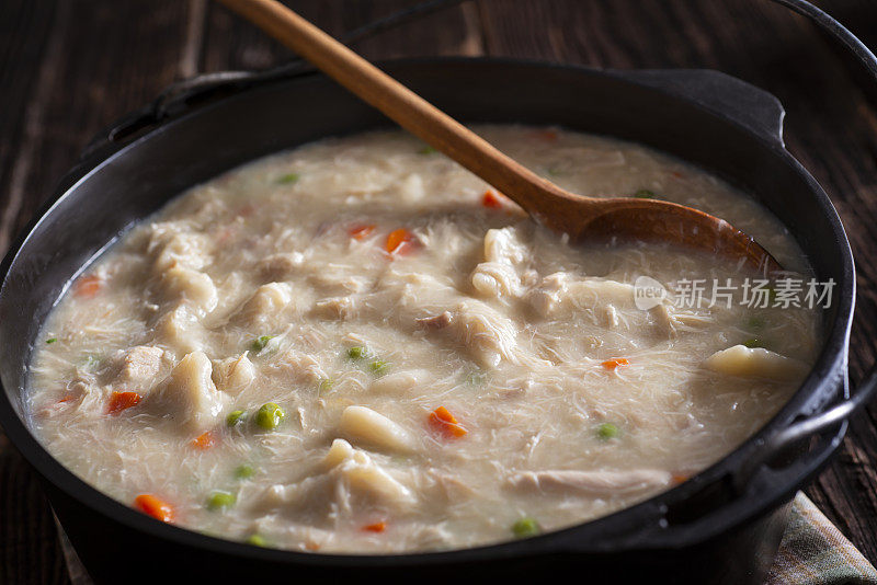 鸡肉和饺子