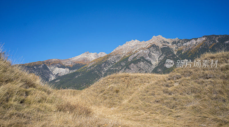 从太子山看阿尔卑斯山