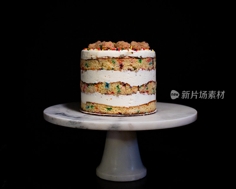 彩虹洒生日蛋糕白色大理石蛋糕架