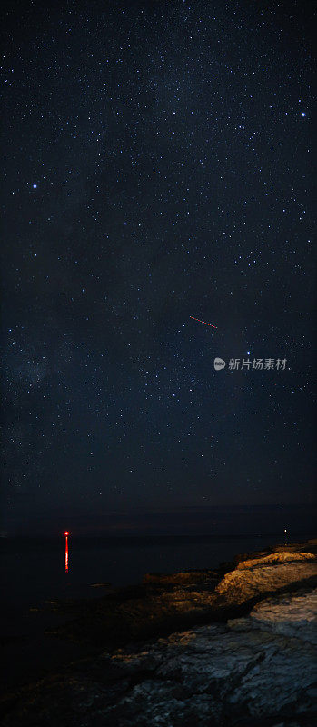 亚得里亚海上繁星点点的天空