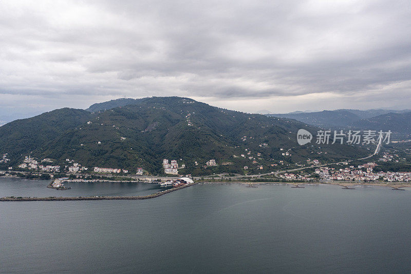 无人机鸟瞰奥尔都市和博兹泰佩