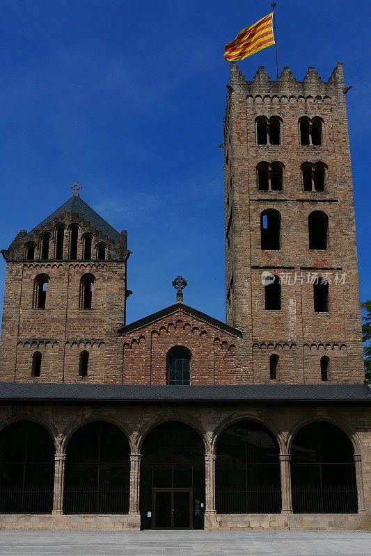 圣玛丽亚德里波尔修道院，加泰罗尼亚