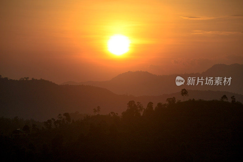 亚齐，seulawah山之间的日出景象