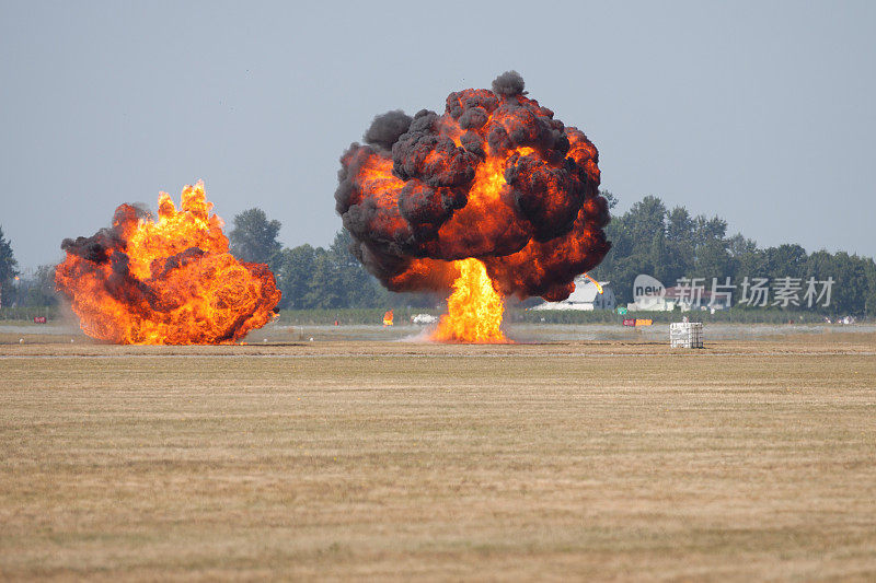 炸弹爆炸