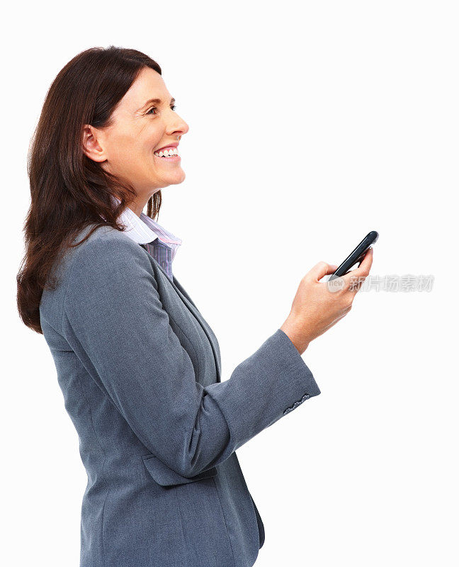 一个女人正在看手机短信