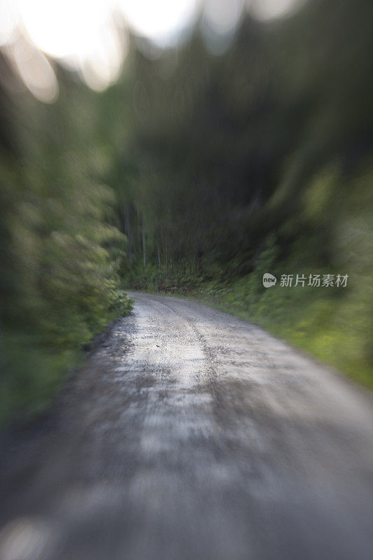 令人毛骨悚然的道路