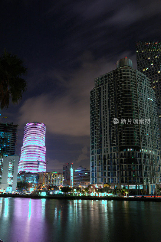 迈阿密市中心的夜景