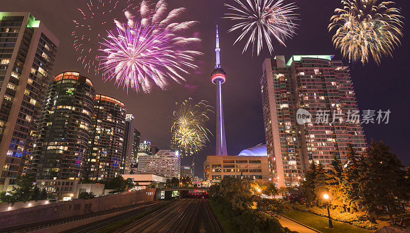 新年前夕的多伦多夜景