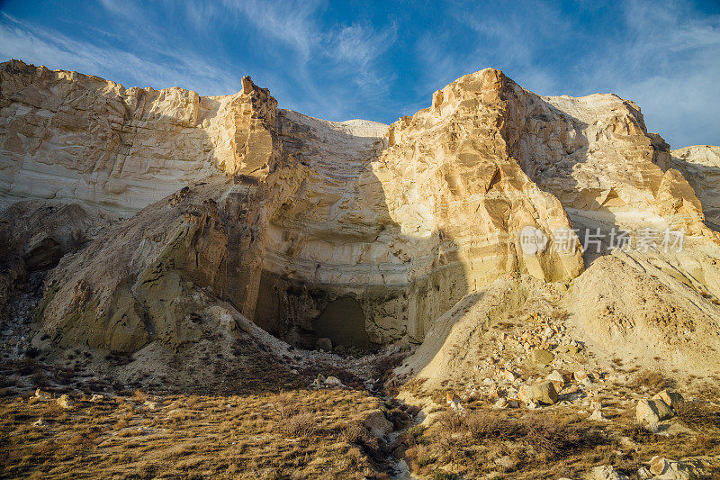 沙漠中美丽的峡谷。bozhira在Ustyurt高原，哈萨克斯坦