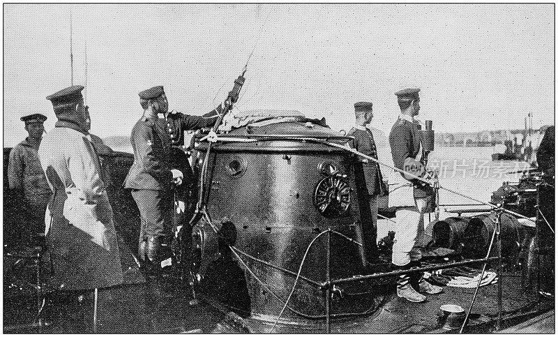 海军和陆军古老的历史照片:德国战争气球附在船上