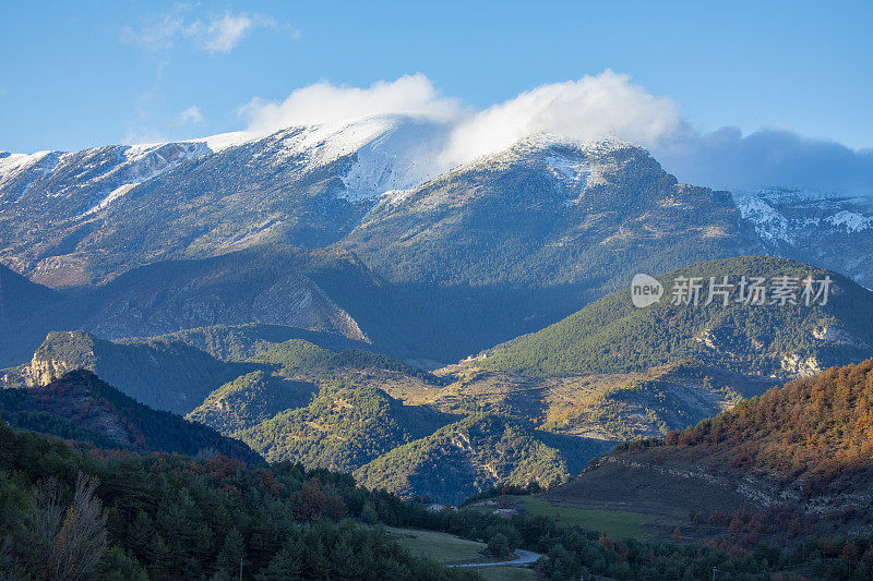 Cadí萨尔迪斯的山景