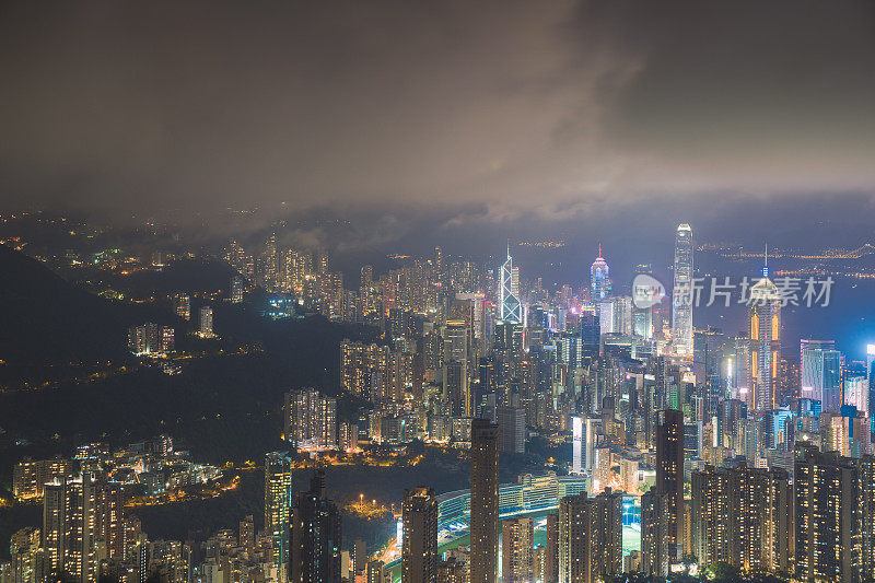 全景航拍的香港城市景观天际线在日落famaus旅游地点在香港