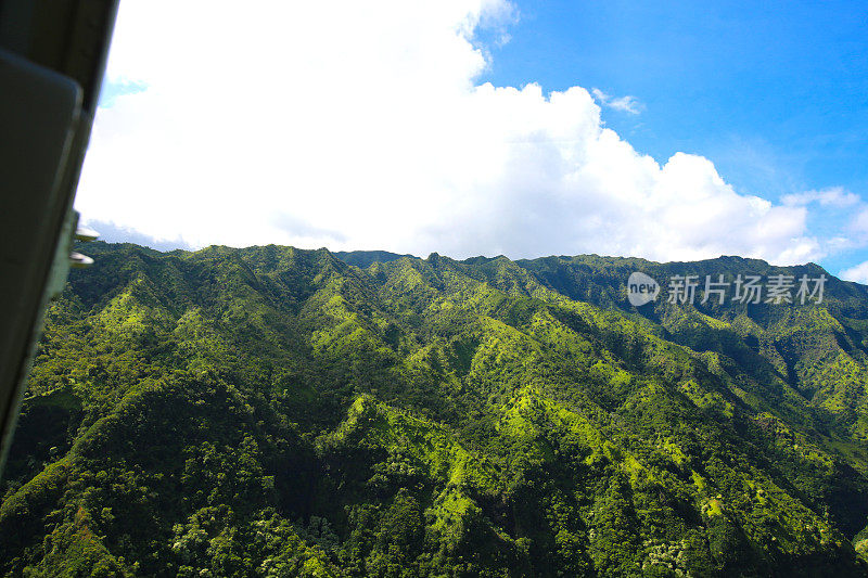 考艾岛从直升机