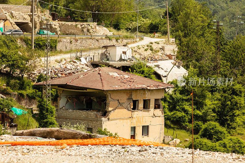 意大利地震后被毁的房屋