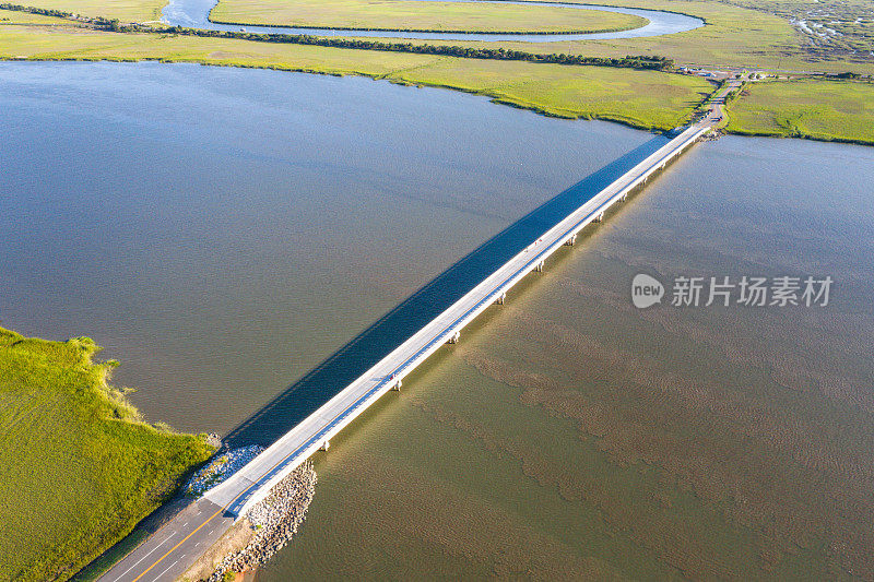 萨凡纳河南海峡的鸟瞰图