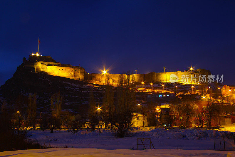 卡尔斯城堡夜景，土耳其