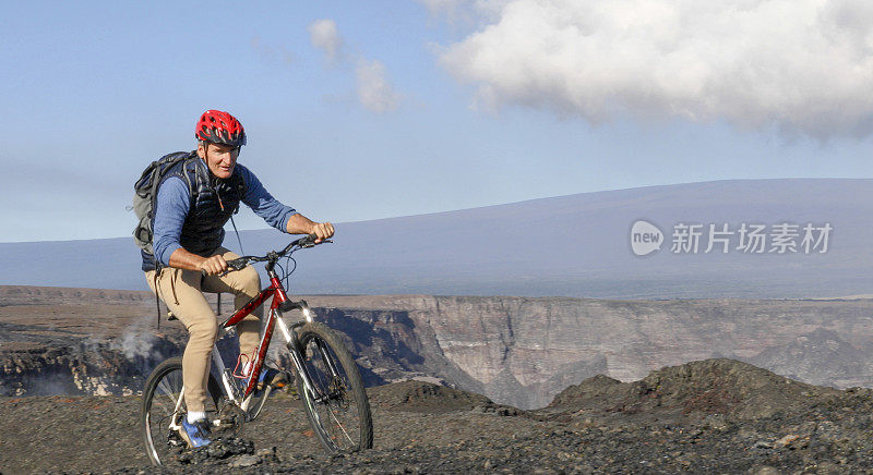 自行车骑在附近的环形山小径，火山口Kīlauea