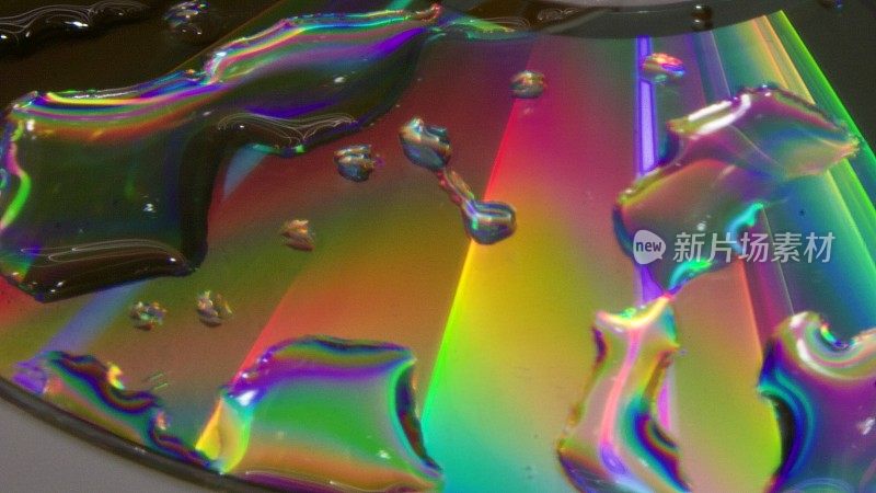 摘要湿cd照片具有光谱性质，是一种科学现象