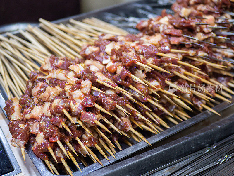 中国清真烹饪:生烤肉串(不烤)