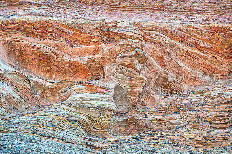 砂岩是一种碎屑沉积岩，主要由砂大小的硅酸盐颗粒组成。
