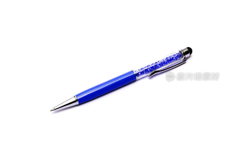 蓝色笔在特写孤立的白色背景
