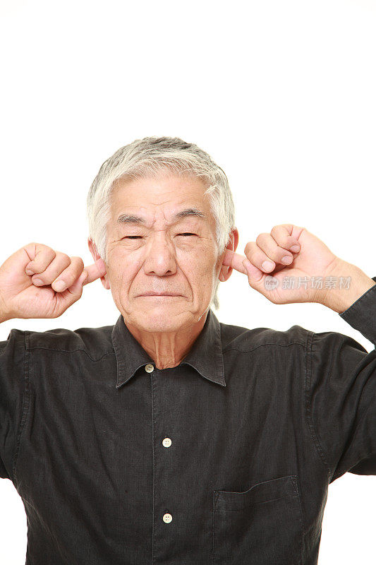 一位日本老人饱受噪音之苦